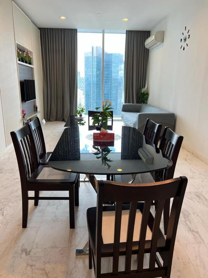 Апартаменты The Platinum Klcc By Cozy White Куала-Лумпур Экстерьер фото